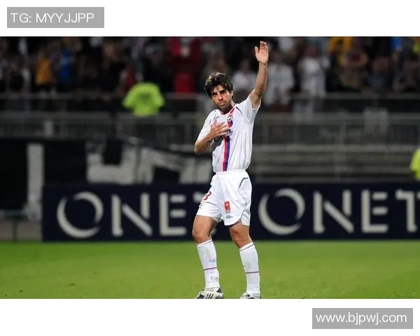 足坛巨星独门绝技全解析从盘带过人到任意球大师风采